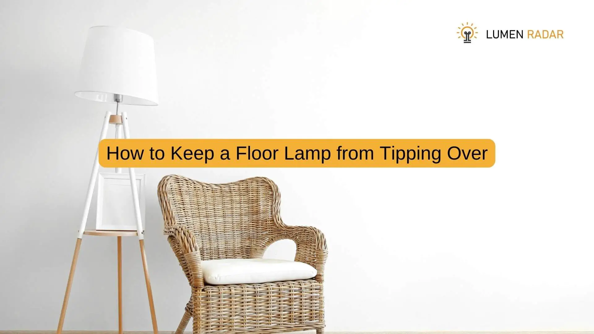 How to Keep a Ffoor Lamp From Tipping Over